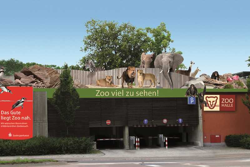 Werbebild vom Bergzoo Halle mit Zootieren und der Parkhauseinfahrt des Zoos
